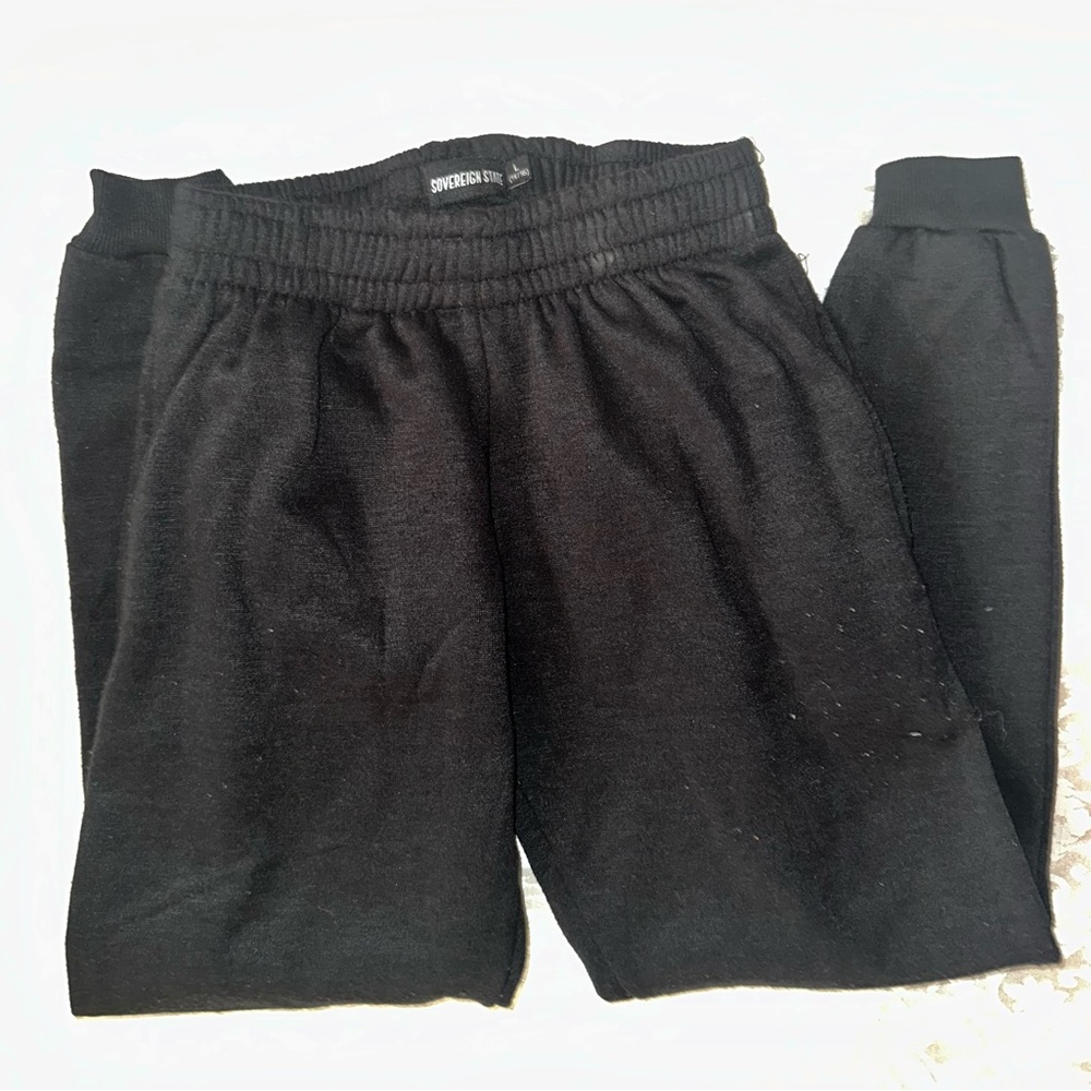Kids Size 14/16 Sovereign State Sweatpants.